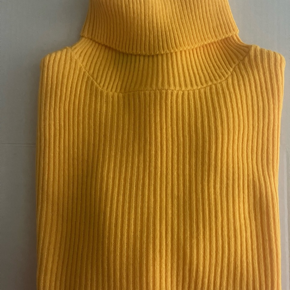 Hunt Club Yellow Turtleneck